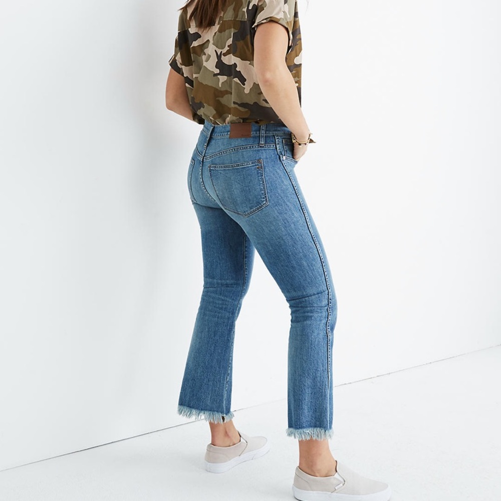 Madewell Cali Demi-boot jeans. Size 30. No wear between thighs. Worn twice.